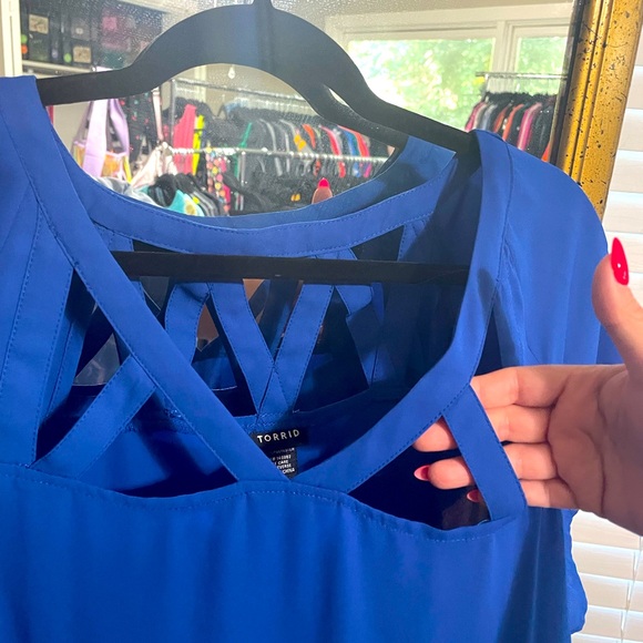 Torrid Blue Georgette Cage Front Top - Picture 7 of 7